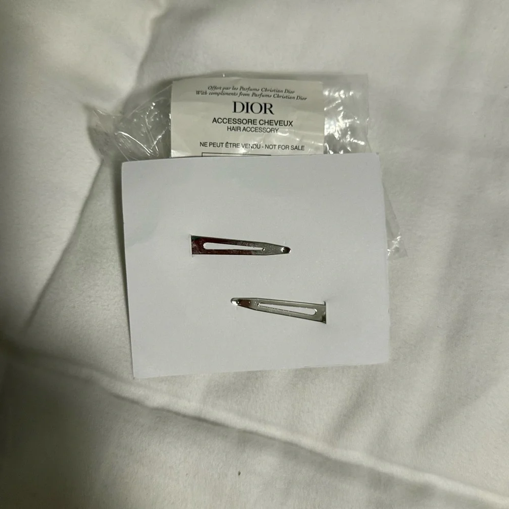 Dior Beauty Silver and Pink Hair Clips! - Picture 2 of 4